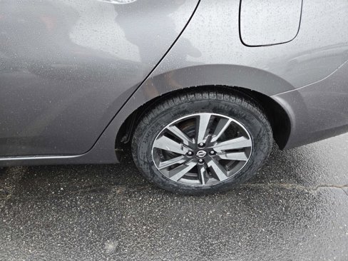 Used 2021 Nissan Versa SV image 19