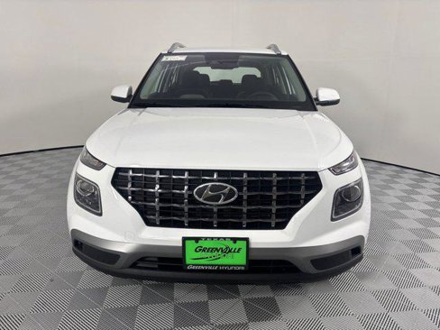 New 2025 Hyundai Venue SEL image 5