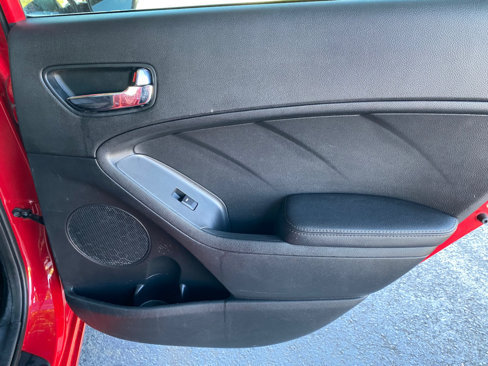 Used 2014 Kia Forte EX image 39