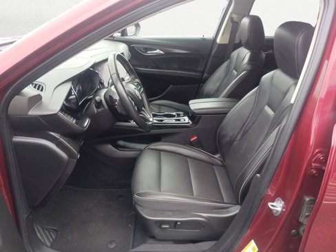 Used 2023 Buick Envision Essence image 11