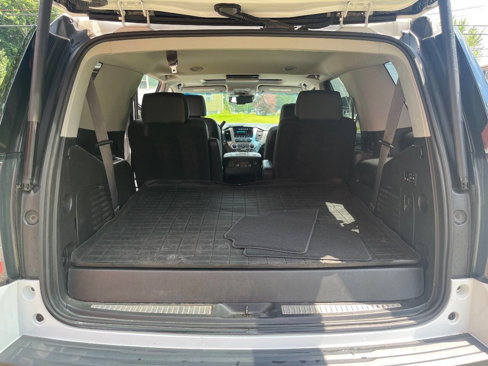 Used 2017 GMC Yukon SLT w/ Premium Edition image 9