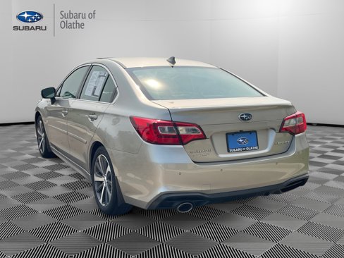 Used 2018 Subaru Legacy 2.5i Limited image 9