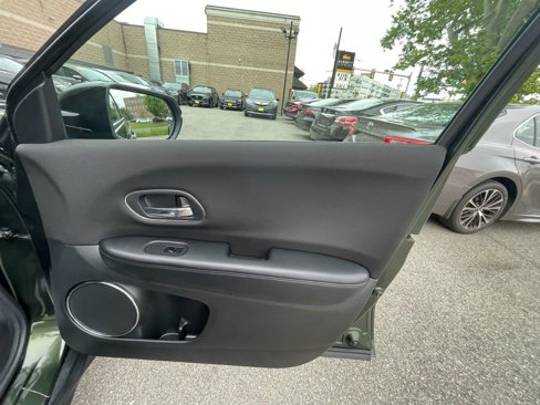 Used 2016 Honda HR-V EX image 19