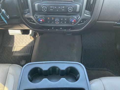 Used 2018 Chevrolet Silverado 1500 LTZ image 12