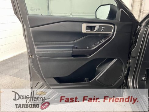 Used 2020 Ford Explorer XLT w/ Equipment Group 202A image 27