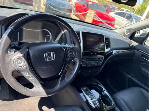 Used 2017 Honda Pilot Touring image 16