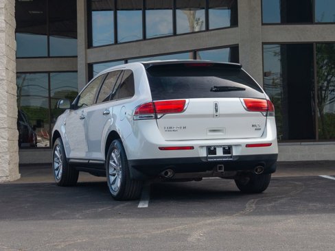Used 2011 Lincoln MKX AWD w/ 101A Rapid Spec Order Code image 8