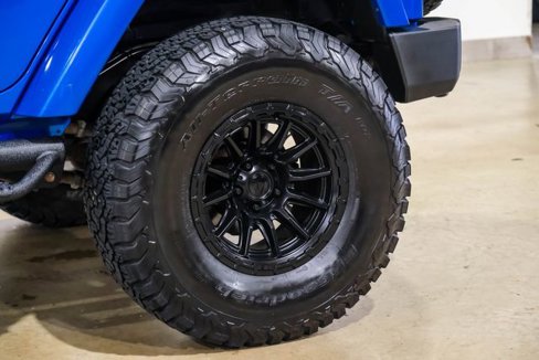 Used 2016 Jeep Wrangler Unlimited Sahara image 40