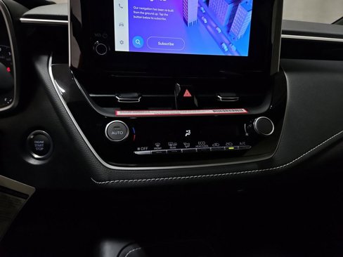 New 2025 Toyota Corolla SE image 19