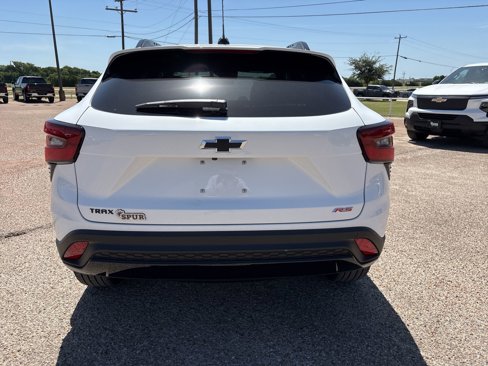 New 2025 Chevrolet Trax RS w/ Sunroof Package image 20