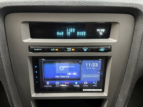 Used 2013 Ford Mustang Coupe image 14