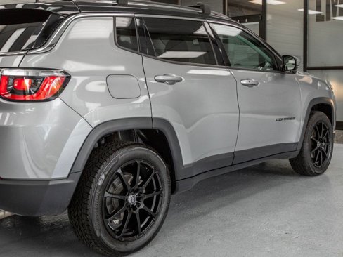 Used 2020 Jeep Compass Limited w/ Safety & Security Group image 34