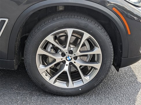 Used 2019 BMW X5 xDrive40i w/ Premium Package 2 image 12