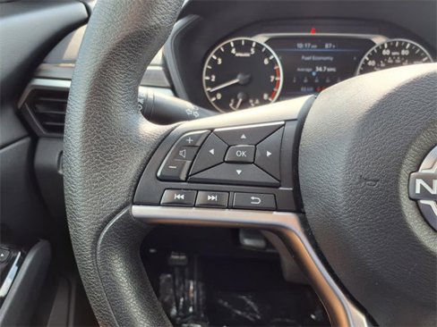 Used 2023 Nissan Altima 2.5 SV image 9