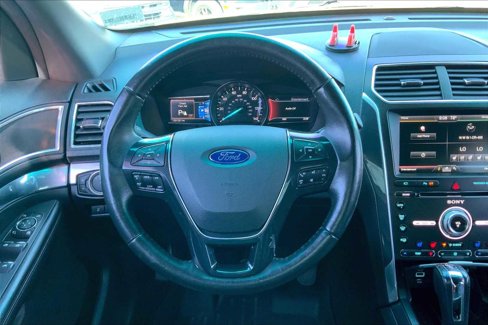 Used 2016 Ford Explorer Limited image 5