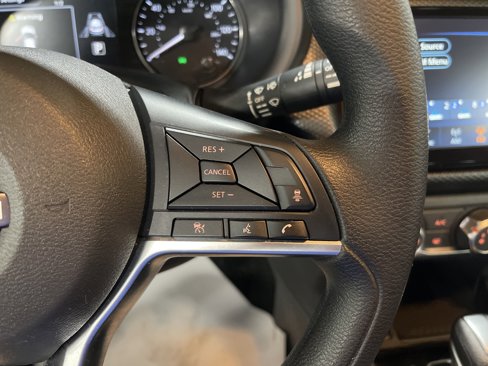 Used 2024 Nissan Kicks SV image 18