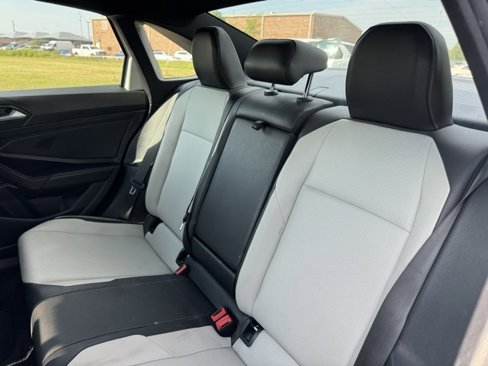 Used 2019 Volkswagen Jetta R-Line image 11