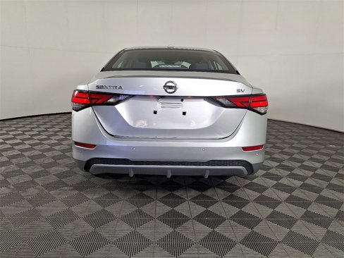 Used 2021 Nissan Sentra SV image 9