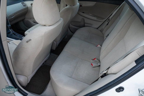 Used 2012 Toyota Corolla L image 16