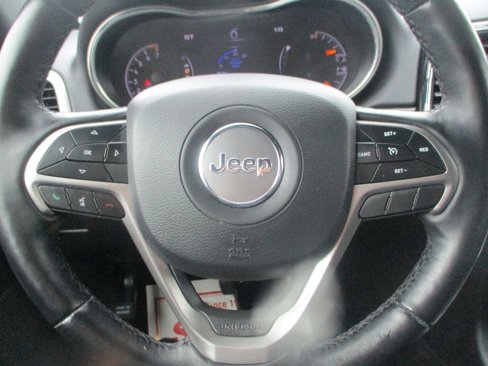 Used 2021 Jeep Grand Cherokee Laredo X image 10