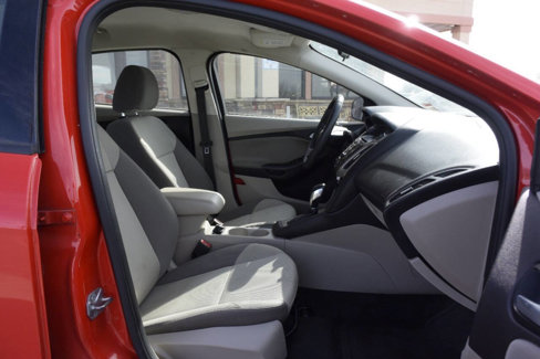 Used 2014 Ford Focus SE image 30