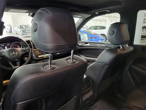 Used 2019 Mercedes-Benz GLE 400 4MATIC image 25