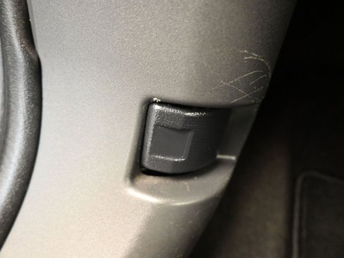 Used 2015 Mitsubishi Outlander SE image 28