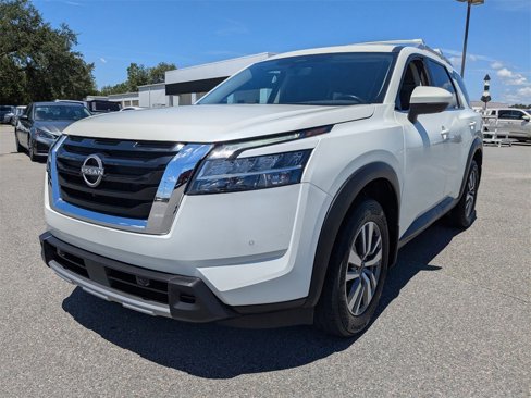 Used 2023 Nissan Pathfinder SL image 8