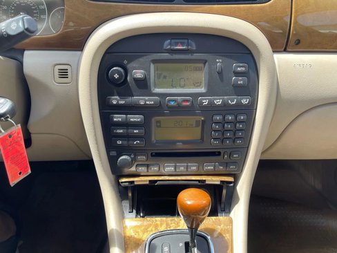 Used 2003 Jaguar X-TYPE 2.5 image 14