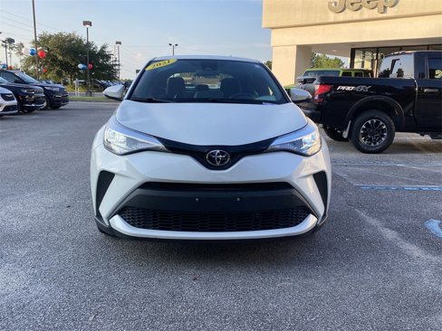 Used 2021 Toyota C-HR XLE image 4