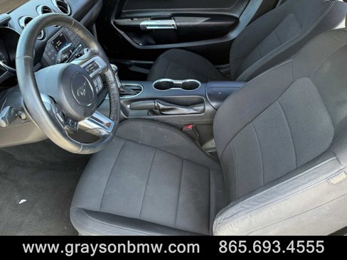Used 2017 Ford Mustang Coupe image 10