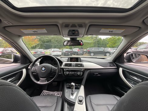 Used 2016 BMW 320i Sedan image 19