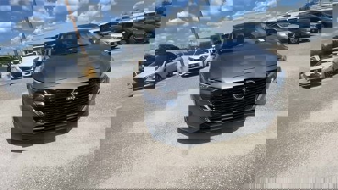 New 2025 Nissan Sentra SV w/ Trunk Package image 3