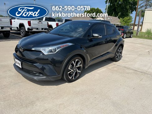 Used 2018 Toyota C-HR XLE image 2