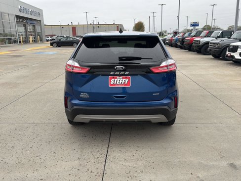 Used 2022 Ford Edge SEL w/ Convenience Package image 4