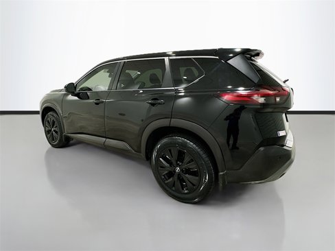 Used 2022 Nissan Rogue SV image 5