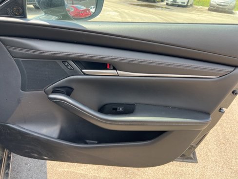 Used 2024 MAZDA MAZDA3 s image 22