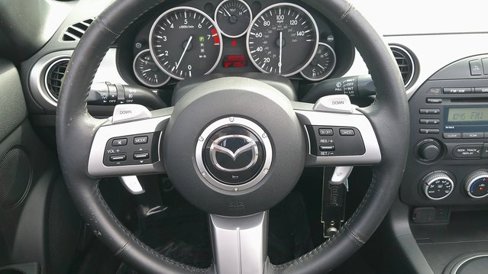 Used 2010 MAZDA MX-5 Miata Touring image 11