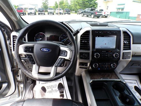 Used 2019 Ford F250 Lariat w/ Lariat Ultimate Package image 7
