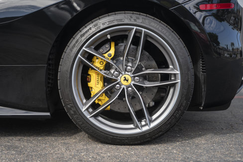 Used 2018 Ferrari 488 Spider image 21