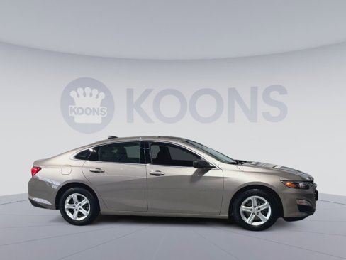 Used 2023 Chevrolet Malibu LS image 12