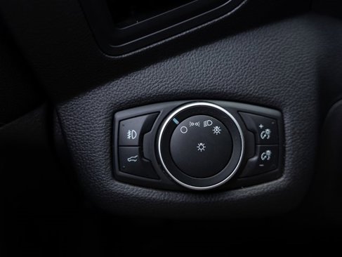 Used 2018 Ford Escape SE w/ SE Sync 3 Package image 32