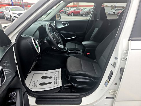 Used 2021 Kia Soul LX image 15