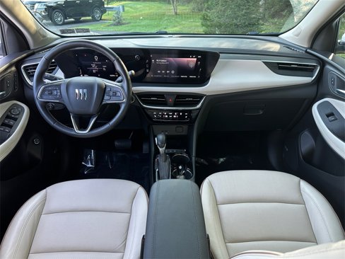 Used 2024 Buick Encore GX Avenir w/ Avenir Convenience Package image 11