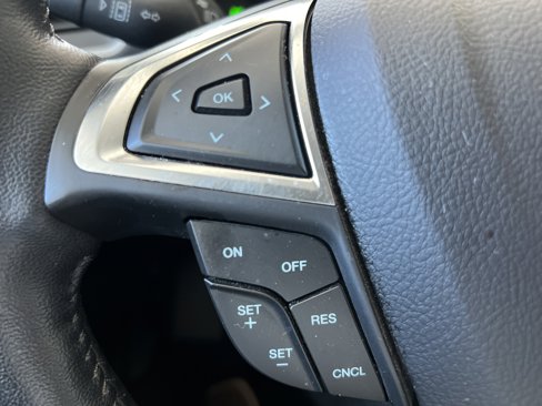 Used 2023 Ford Edge SEL w/ Sport Appearance Package image 24