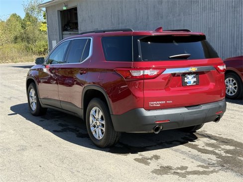 Used 2021 Chevrolet Traverse LT w/ LPO, Floor Liner Package image 8