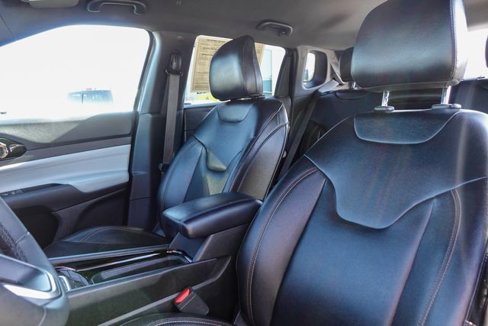 Used 2023 Jeep Compass Limited image 27