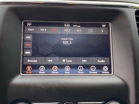 Used 2018 Jeep Grand Cherokee Laredo image 14
