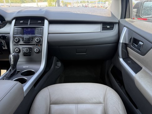Used 2013 Ford Edge SEL image 25