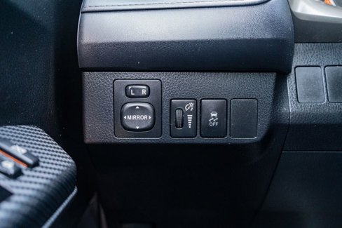 Used 2015 Toyota RAV4 LE image 19